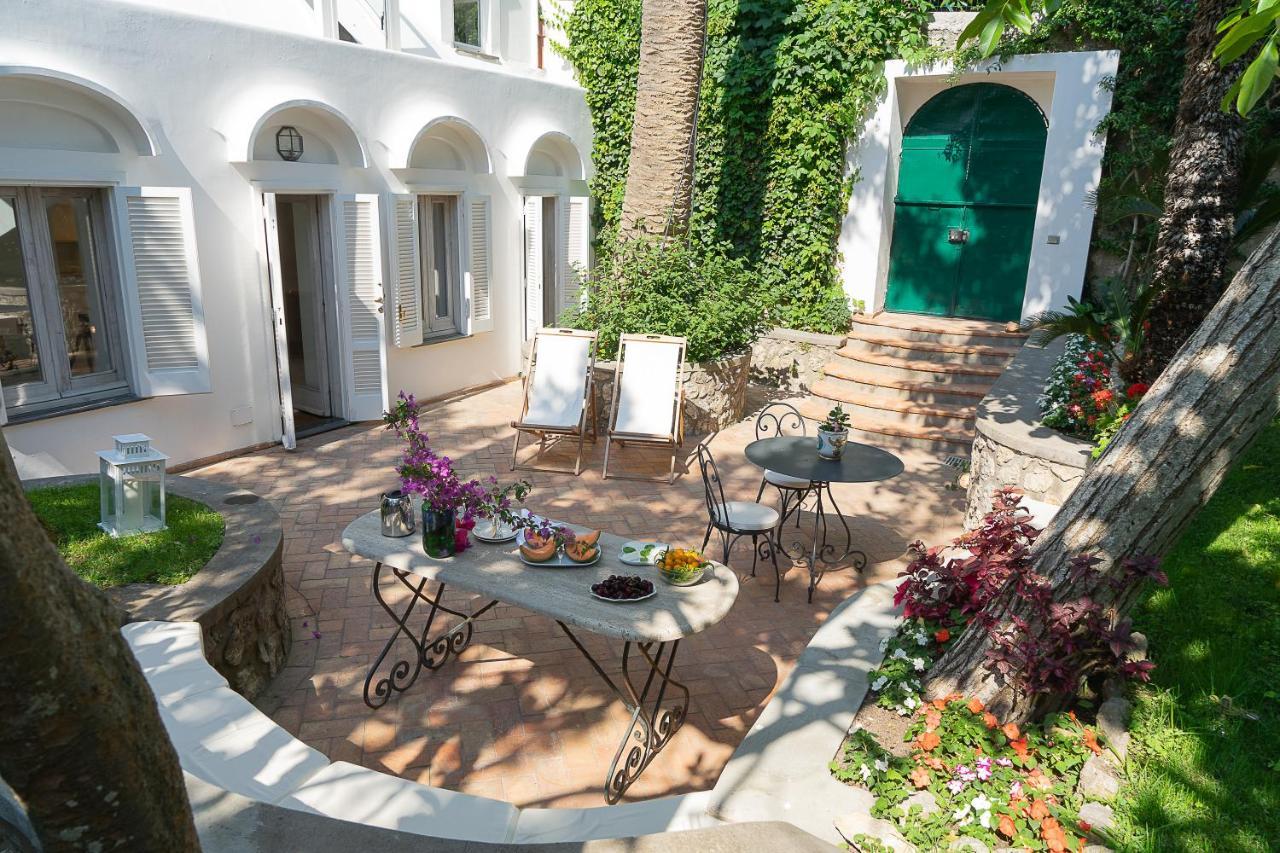 Villa Castello Apartments กาปรี ภายนอก รูปภาพ