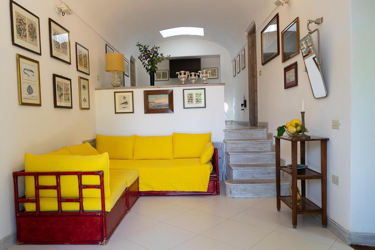 Villa Castello Apartments กาปรี ภายนอก รูปภาพ