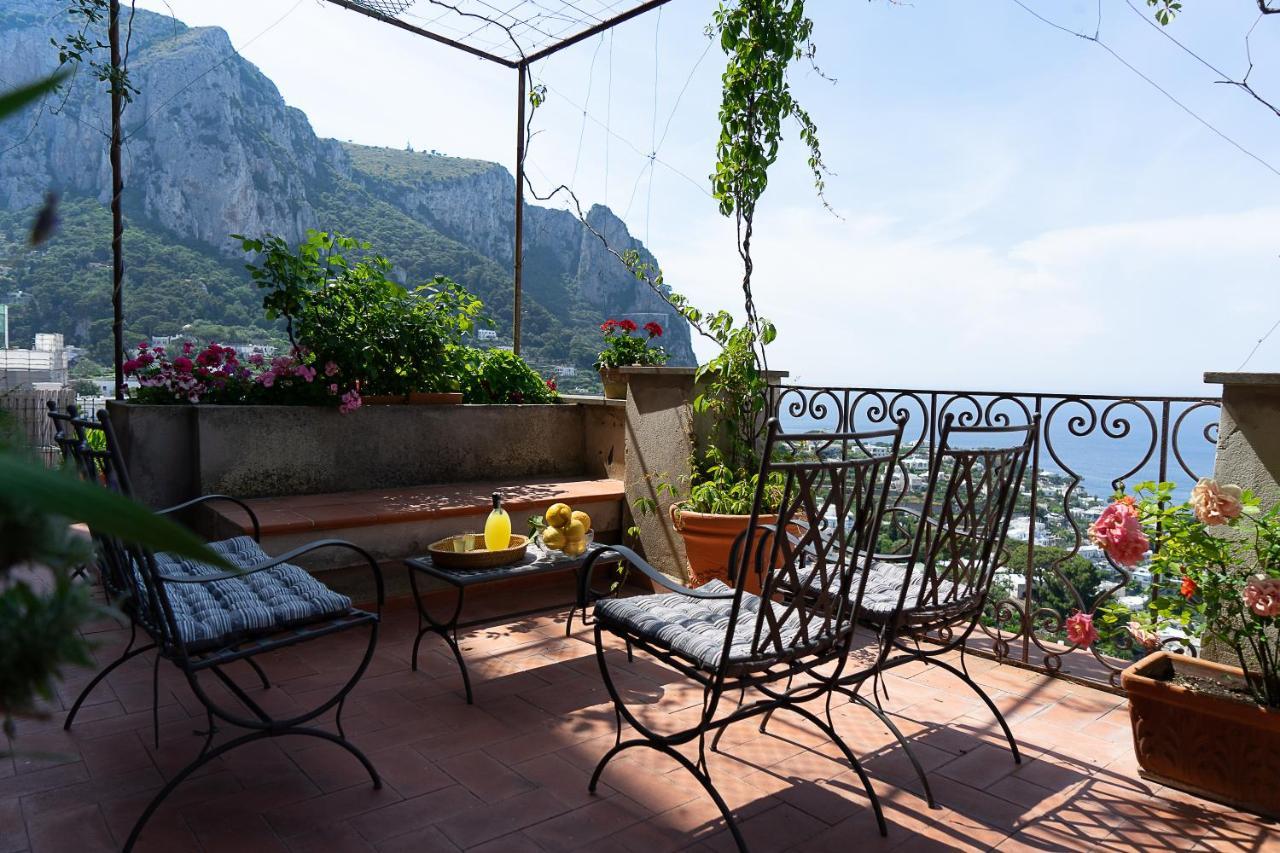 Villa Castello Apartments กาปรี ภายนอก รูปภาพ