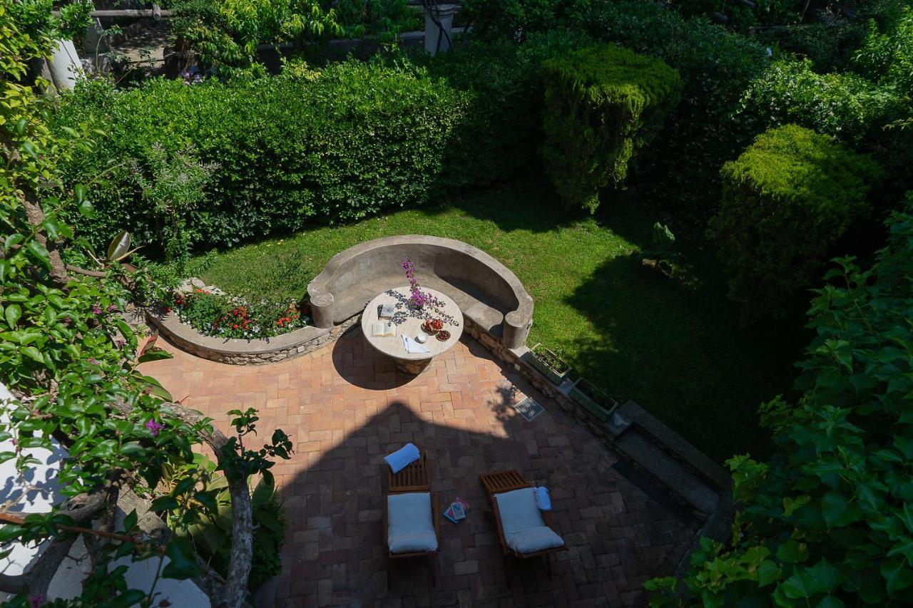 Villa Castello Apartments กาปรี ภายนอก รูปภาพ