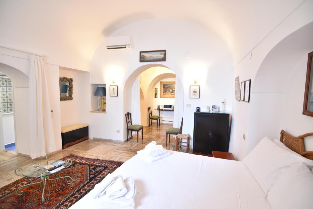 Villa Castello Apartments กาปรี ภายนอก รูปภาพ