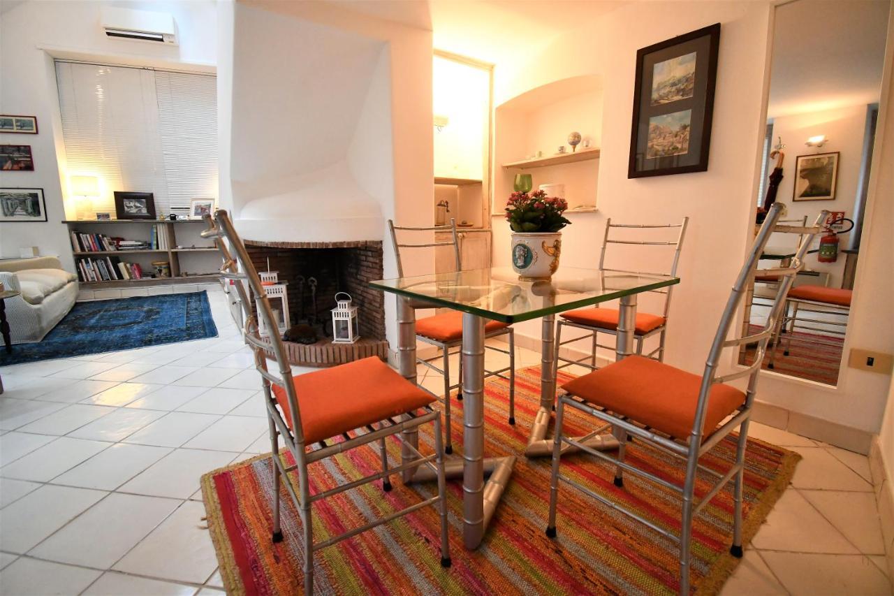 Villa Castello Apartments กาปรี ภายนอก รูปภาพ